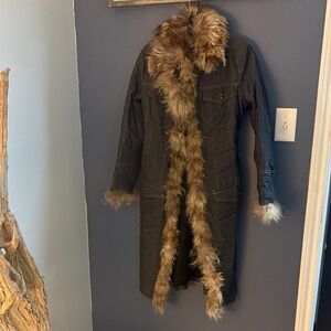 Long Faux-Fur Trim Trench Coat in Dark Charcoal